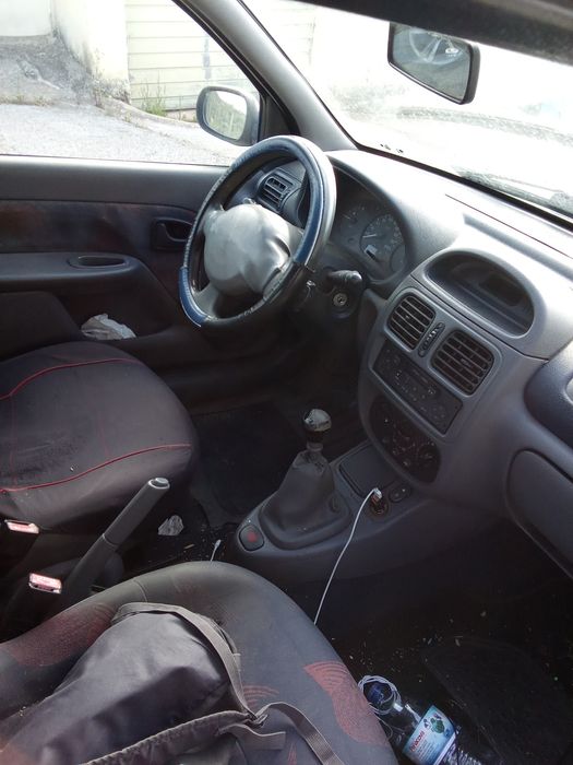 Clio comercial  completo