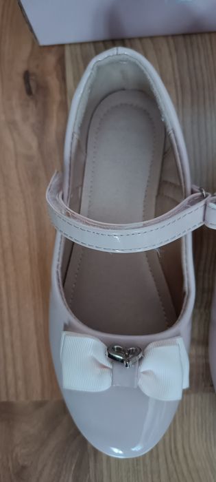 Balerinki lakierki 32 dziewczęce Smyk Cool beżowe