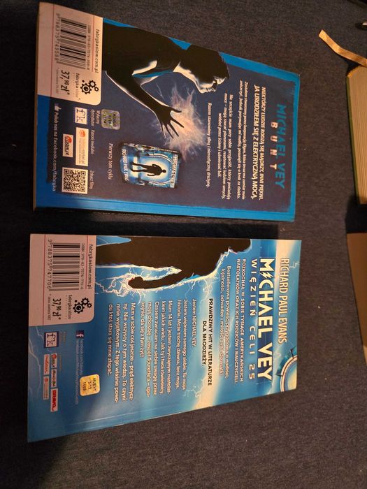 Richard Paul Evans "Michael Vey - Więzień celi 25" + "Bunt"