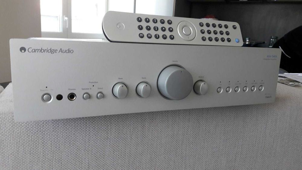 усилитель стерео- Сambridge Audio- azur-540a\v2.0 -c пультом\отличное состояние! гарантия.