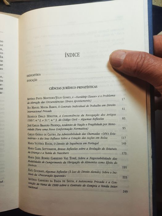 Iuris et de iure Do Direito e da Lei