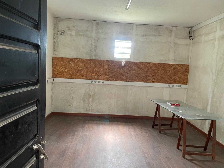 Armazém / Espaço comercial