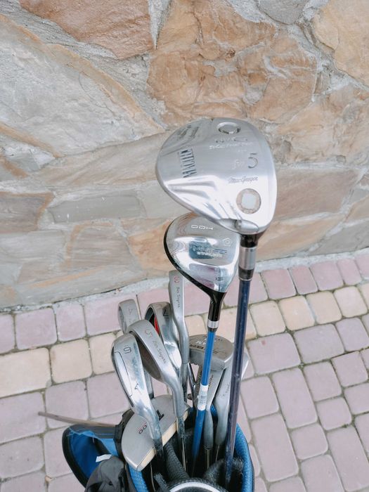 Kije golfowe w dobrym stanie