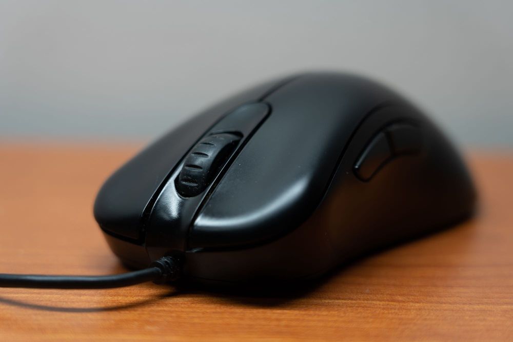 PC gaming i7 + Corsair teclado + Razer Kraken + 2 Ratos