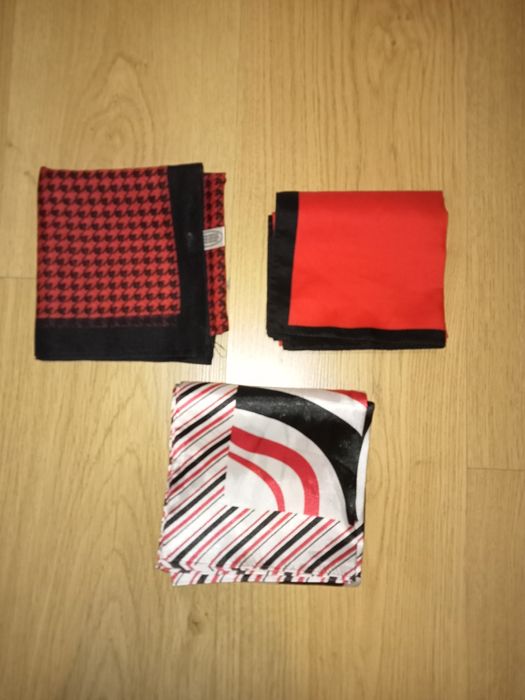 Conjunto 3 lenços de senhora encarnados