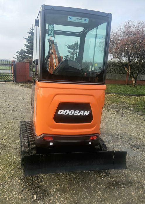 Minikoparka Doosan dx19.Rok 2015.Waga 2tony. Jcb.kubota takeuchi.bobca
