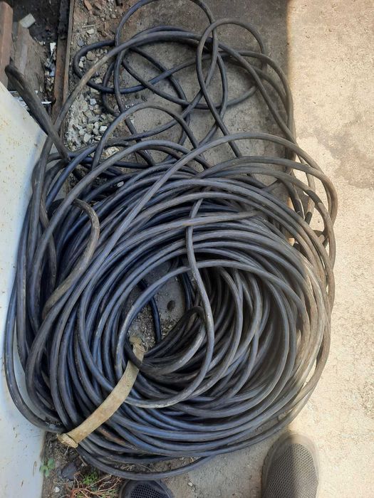 Продам электро кабель .