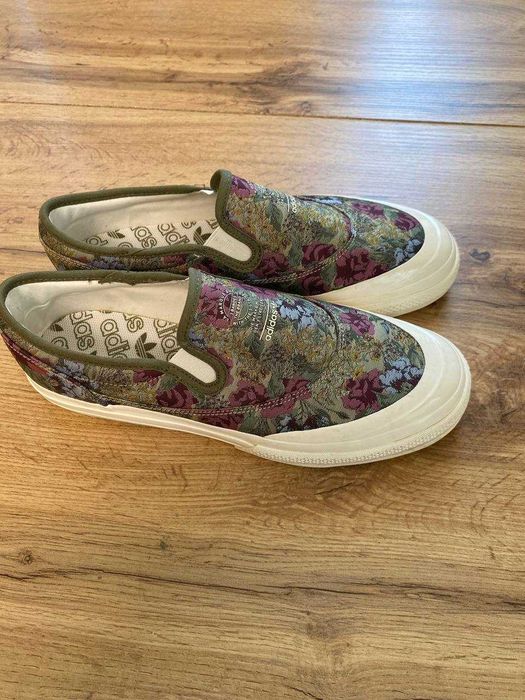 Adidas Originals slip-on оригінал кеди 44 розмір квіткові