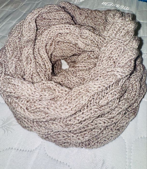 Продам шарф хомут ручной вязки