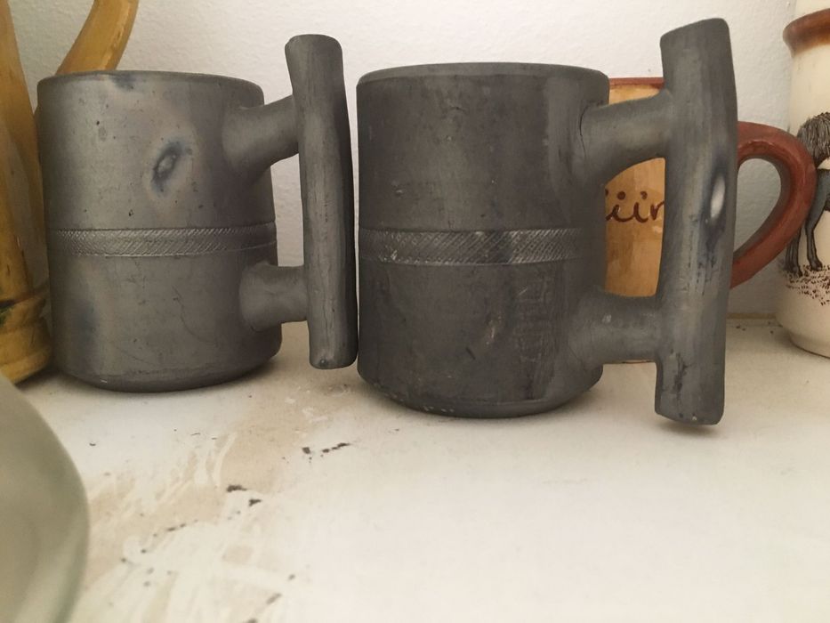 Loiça antiga e recente em vários materiais