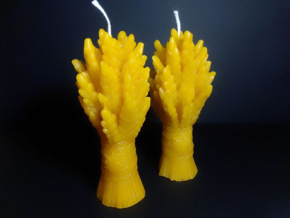 Різдвяна свічка з бджолиної воску