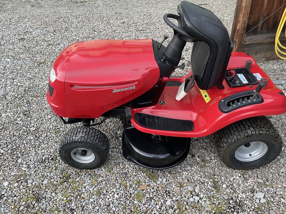 Traktorek jonsered husqvarna lt2216