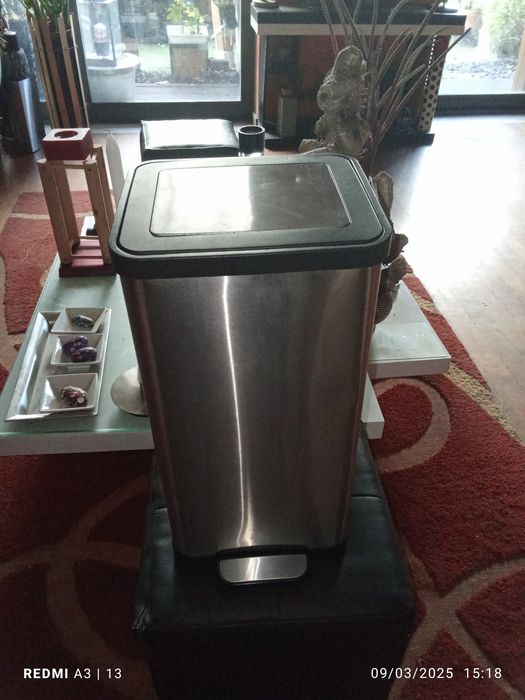 Balde cozinha em bom estado