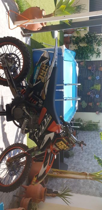 Vendo KTM 250cc c/revisão feita