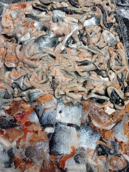 Корм для тварин,шкури лосося натуральний білок, вітаміни омега-3 білок