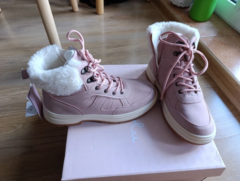 Buty zimowe trzewiki trapery CCC rozmiar 36