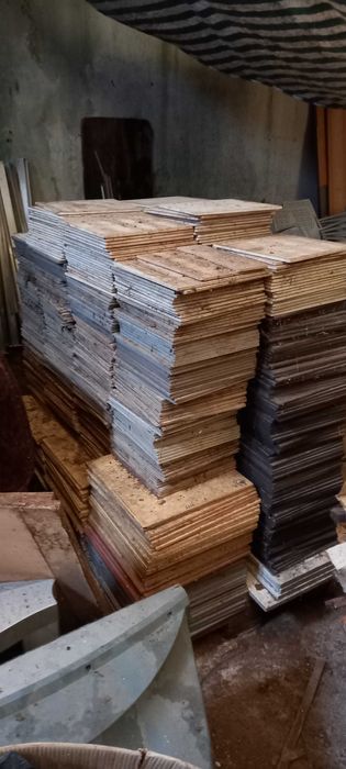 Palete com azulejos (negociável)