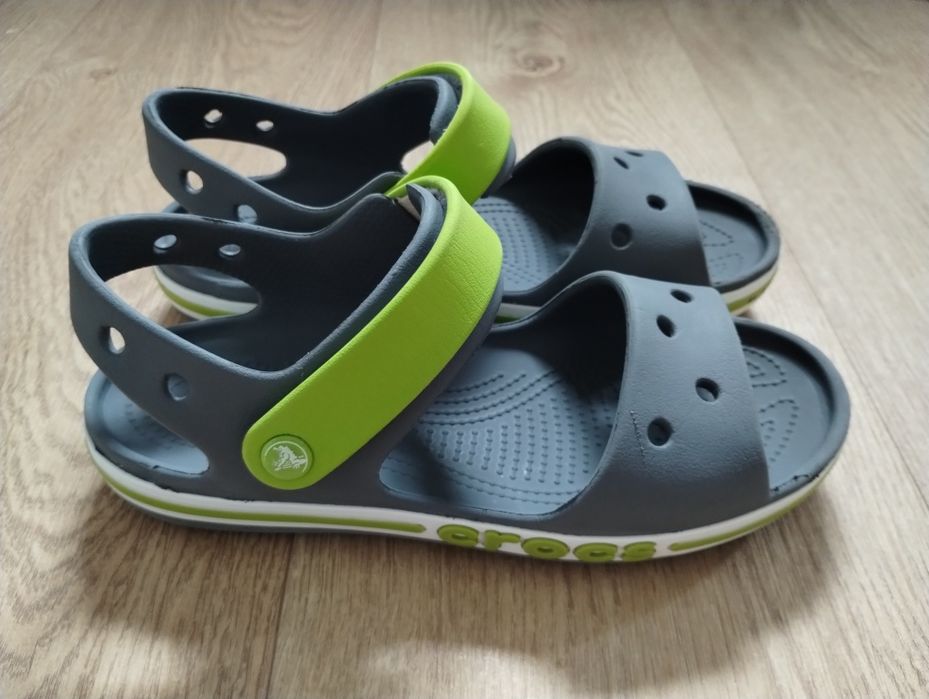 Sandały Crocs rozmiar j2 33-34 stan bardzo dobry