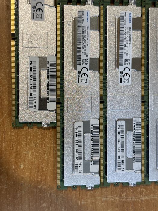 Серверная память Samsung 64Gb 4DRx4 DDR4 PC4-17000 - 2133P ECC REG