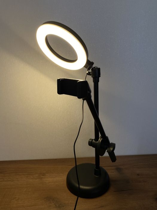 Настільний штатив з кільцевою LED-лампою