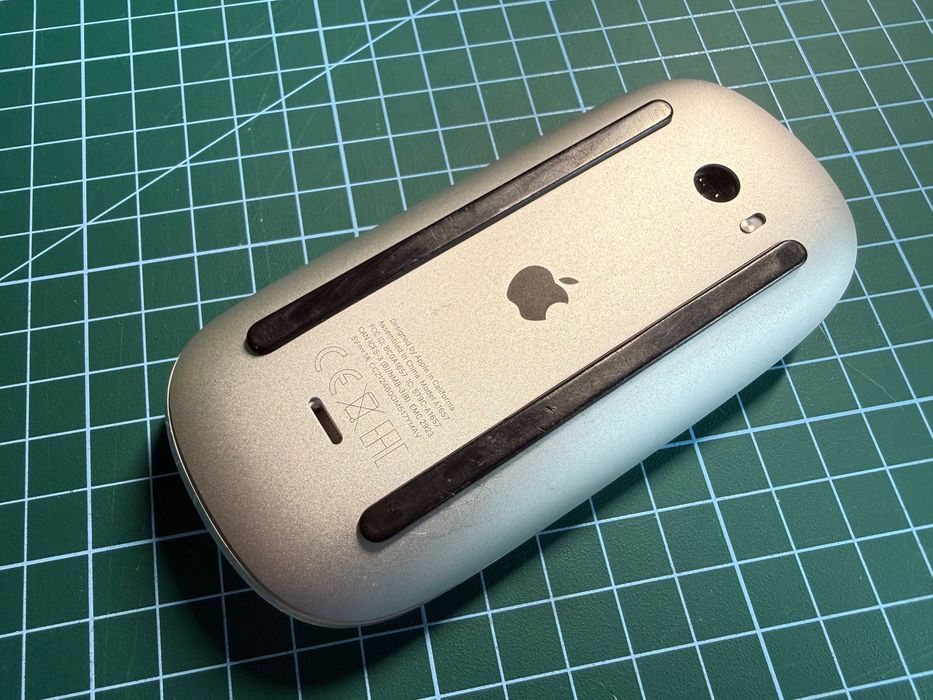 Magic mouse lightning