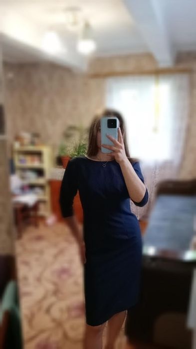 Класична сукня, що підкреслить вашу фігуру