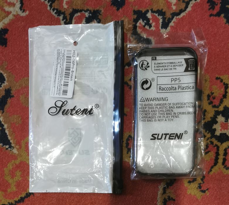 Чехол кошелек IPHONE 16 Pro.