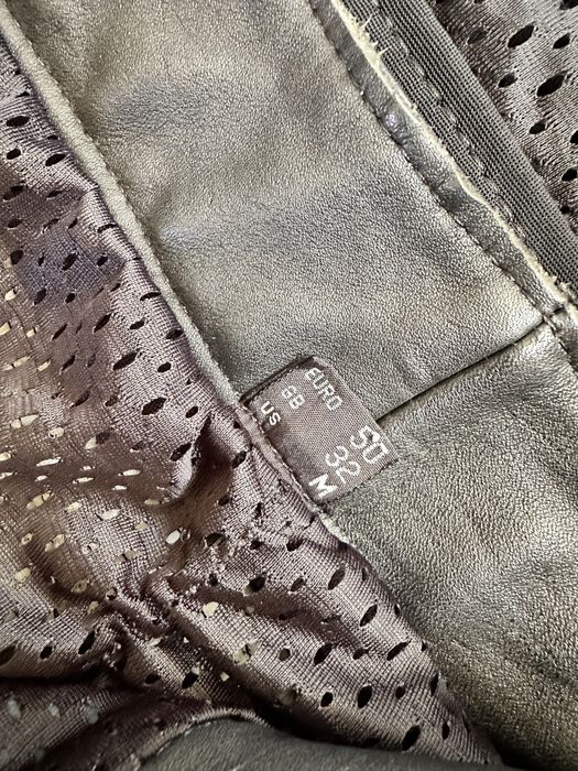 Кожаный мото костюм