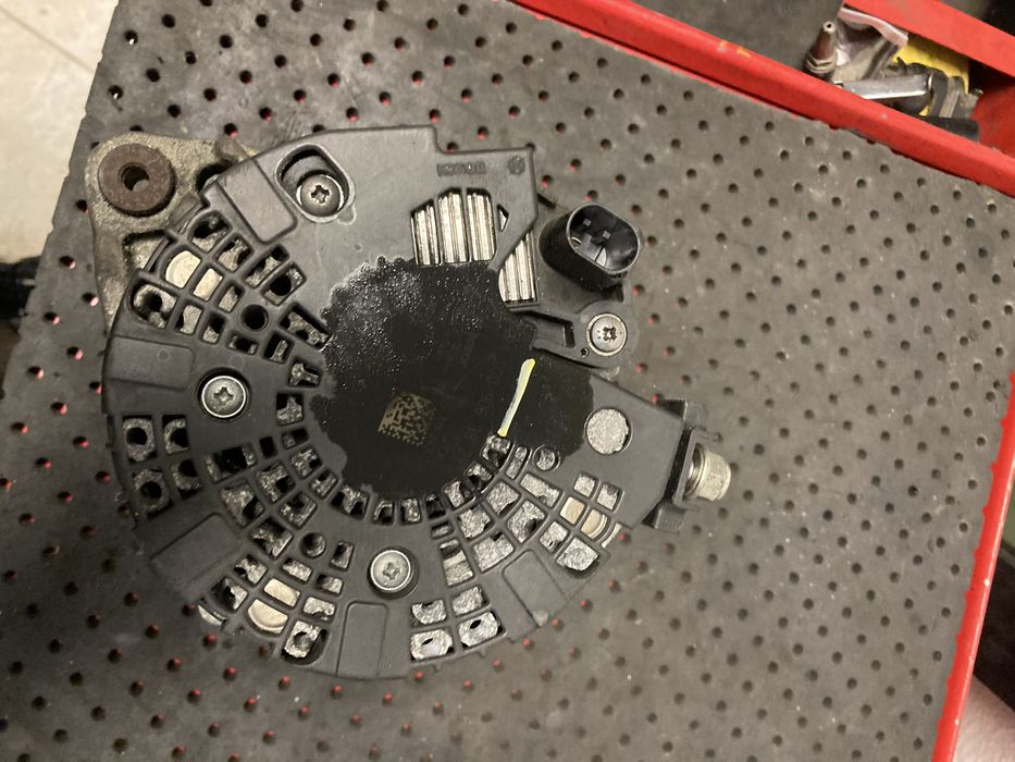 Alternador Mercedes CLA 180