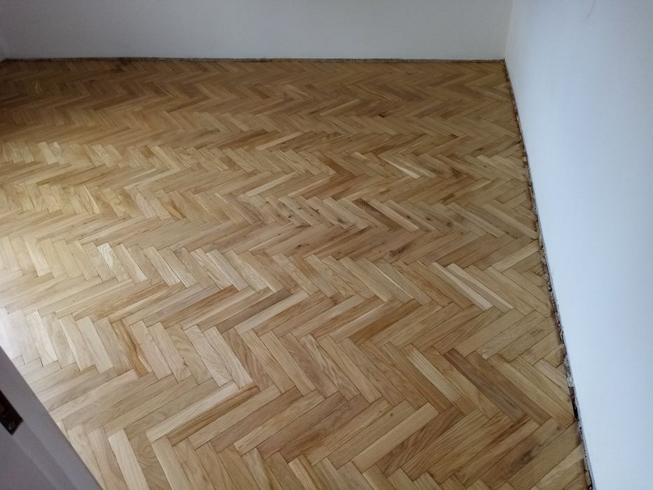 Cyklinowanie parkietów,schodów układanie parkietu paneli,schody