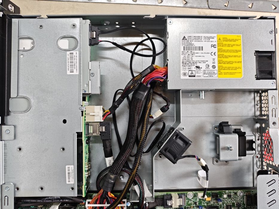 Сервер Hp Proliant DL320e Gen 8 v2