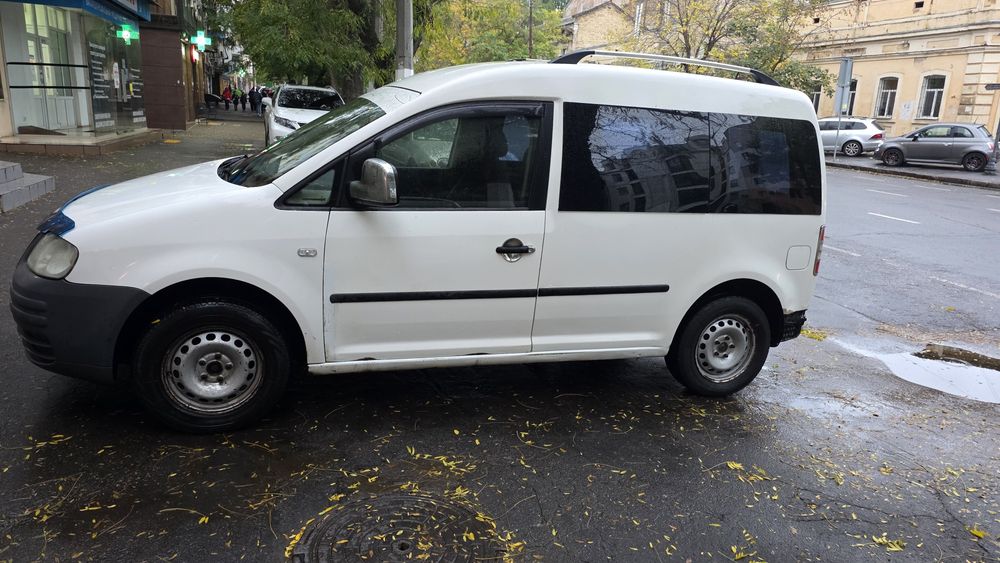 Volkswagen caddy 2005г 1.9
