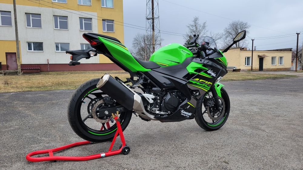 Kawasaki Ninja 400 2018p
