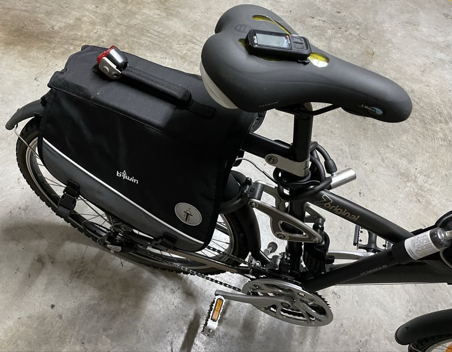 Bicicleta Senhora B-TWIN com vários acessorios