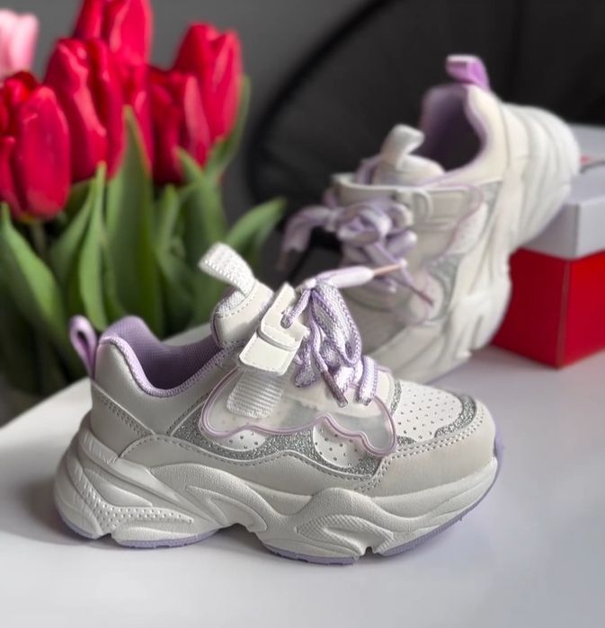 Кросівки для дівчаток