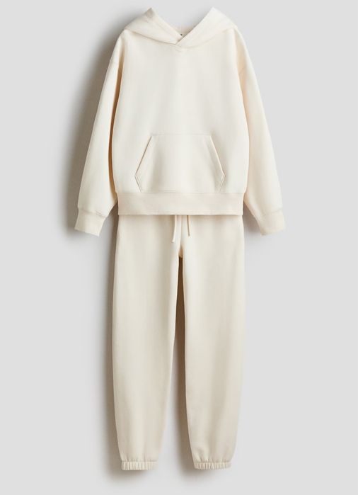 Костюм H&M. 8-9р. Ціна 1350грн.