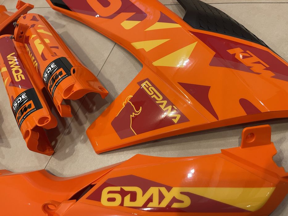 Plastiki Tbi Six days Espania Ktm Excf 25 zestaw 24 plastikow Kit