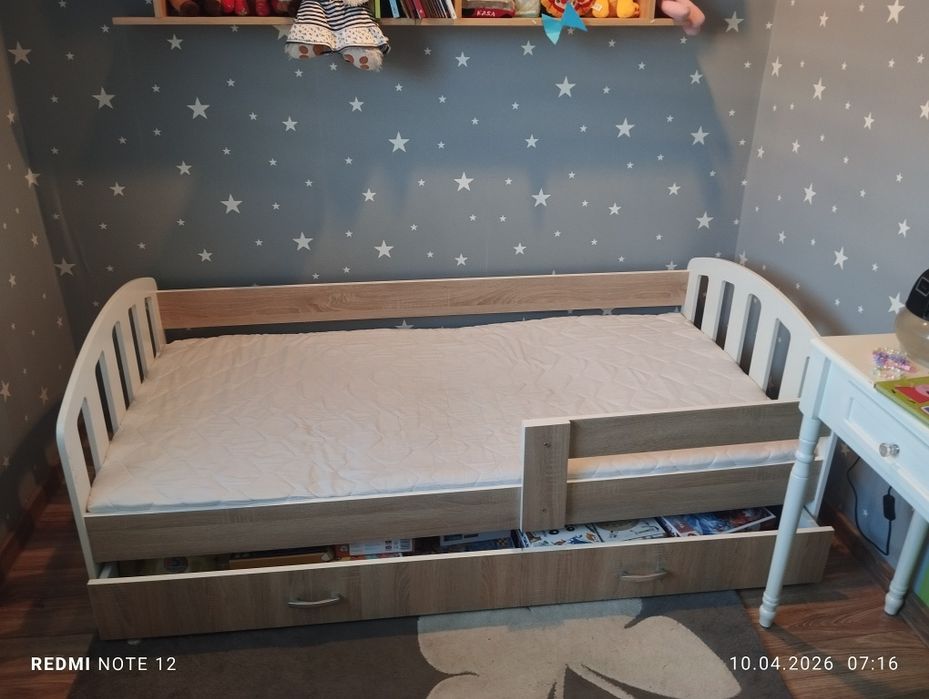 Łozko Ikea dziecięce 90*180