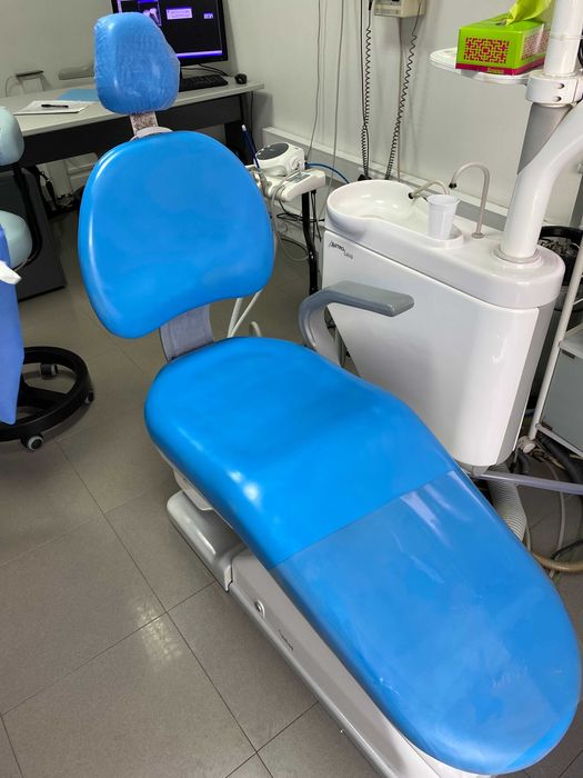 Vendo 2 cadeiras da marca FEDESA.