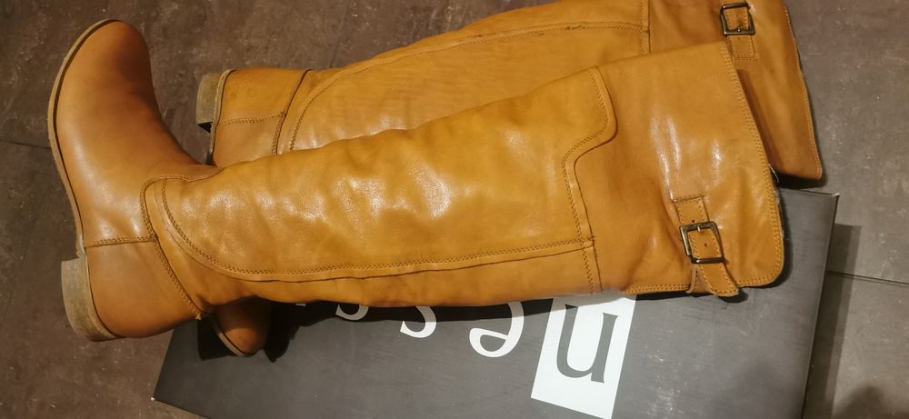 Muszkieterki camel r. 40 firmy Nessi + fleki