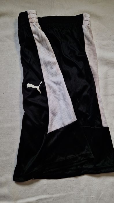 Dłuższe spodenki sportowe Puma (nowe) na 12-13 lat