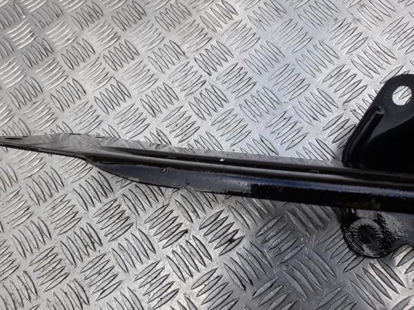 Braço de suspensão trás direito VOLKSWAGEN Passat (3C2)