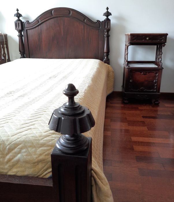 Mobília quarto centenária