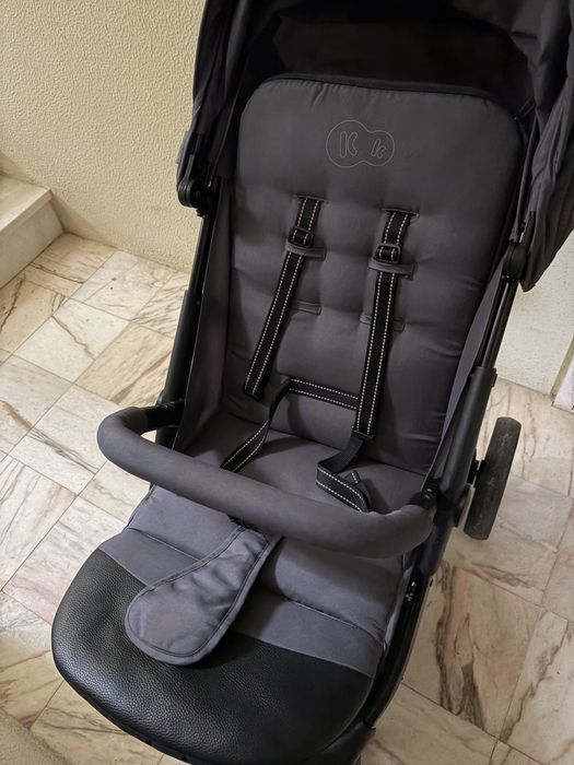 Carrinho de Bebê Kinderkraft TRIG 3 – Excelente Estado