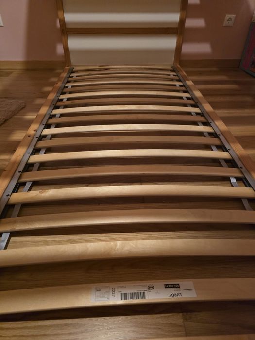 Cama / beliche Kura do Ikea