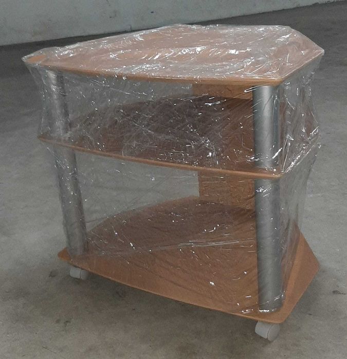 Pequeno móvel para televisão