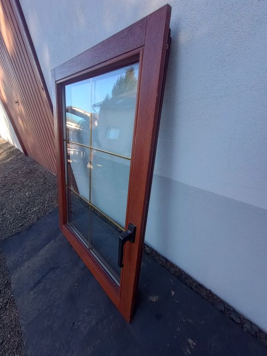 Okno drewniane  bez ramy