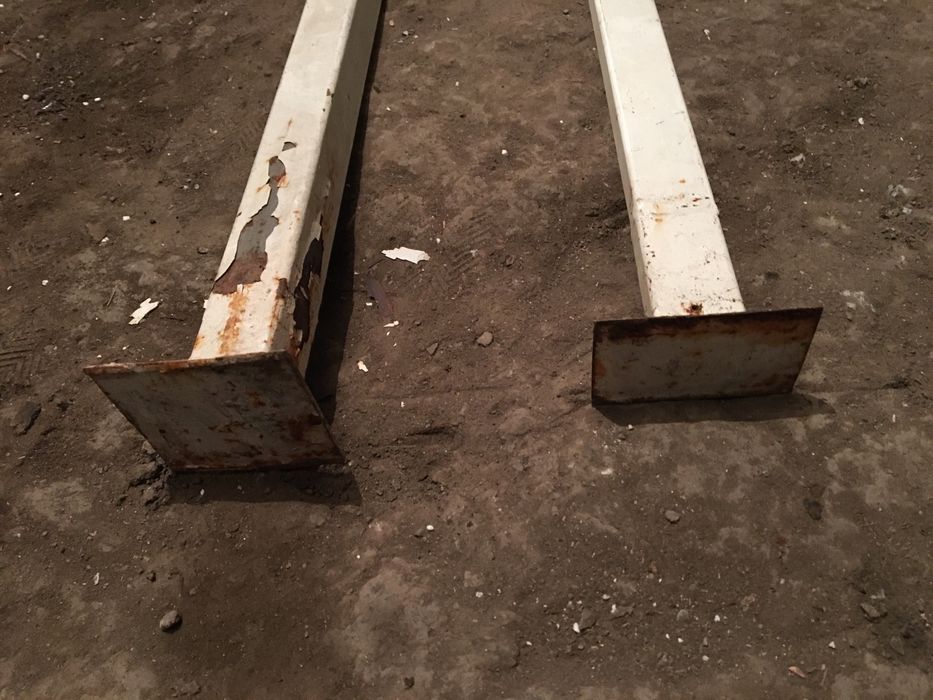 Труба толстая 40 на 40 и 40 на 20 мм