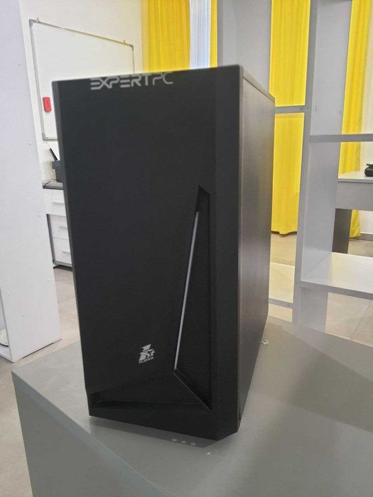 Продам ПК в комплекті (2 монітора + Системний блок)