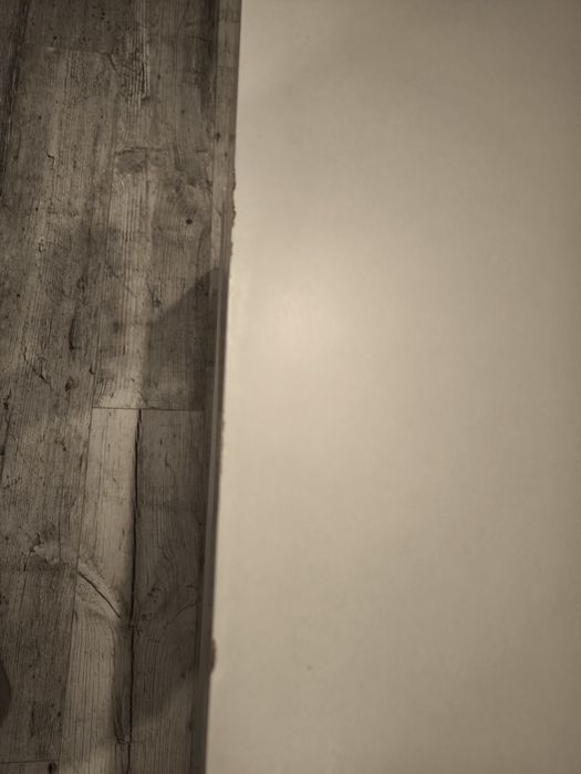 Biała komoda na sprzedaż